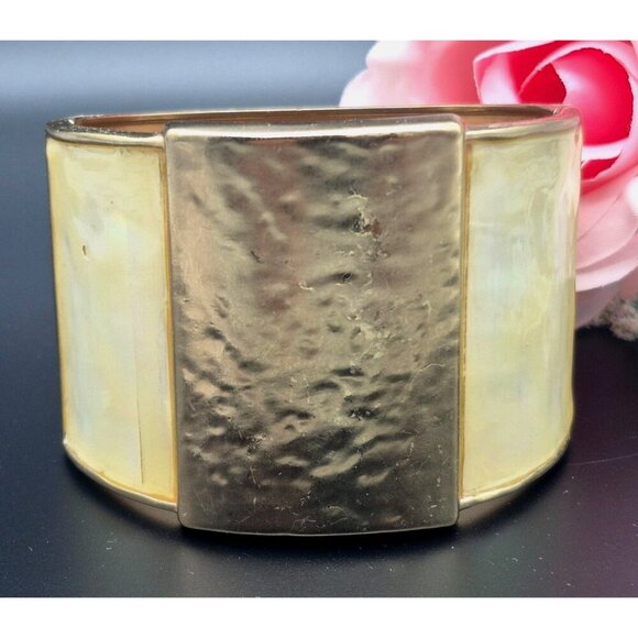 Chico's Wide Statement Hinged Bangle Bracelet Hammered Gold Tone & Cream - Picture 4 of 9